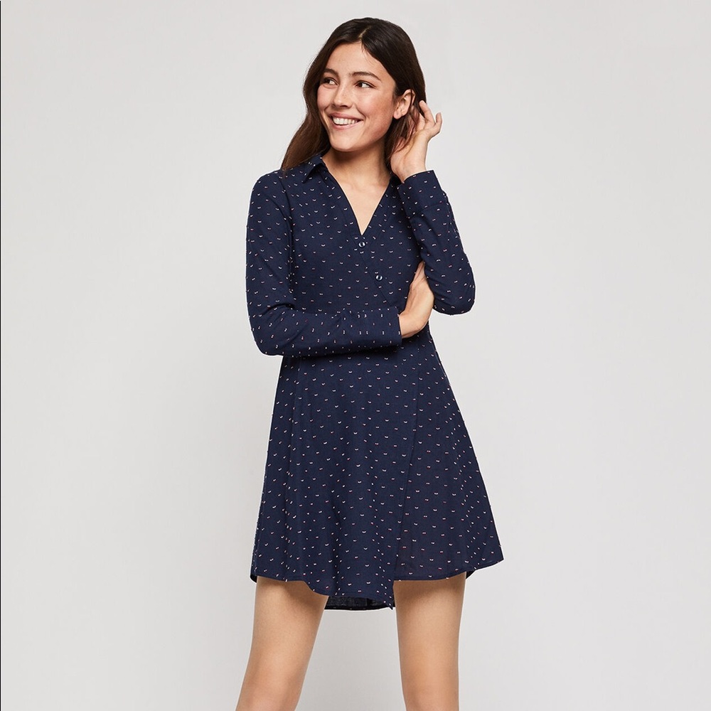 ⭐️- 💙BCBGeneration Shirt Dress Dark Navy Size 0
